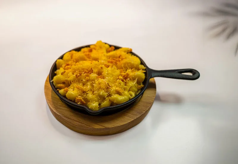 BAKED MAC AND CHEESE